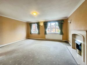 Lounge- click for photo gallery